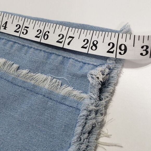 Women's Distressed Stretchy Jeans, Size Medium - Picture 7 of 9